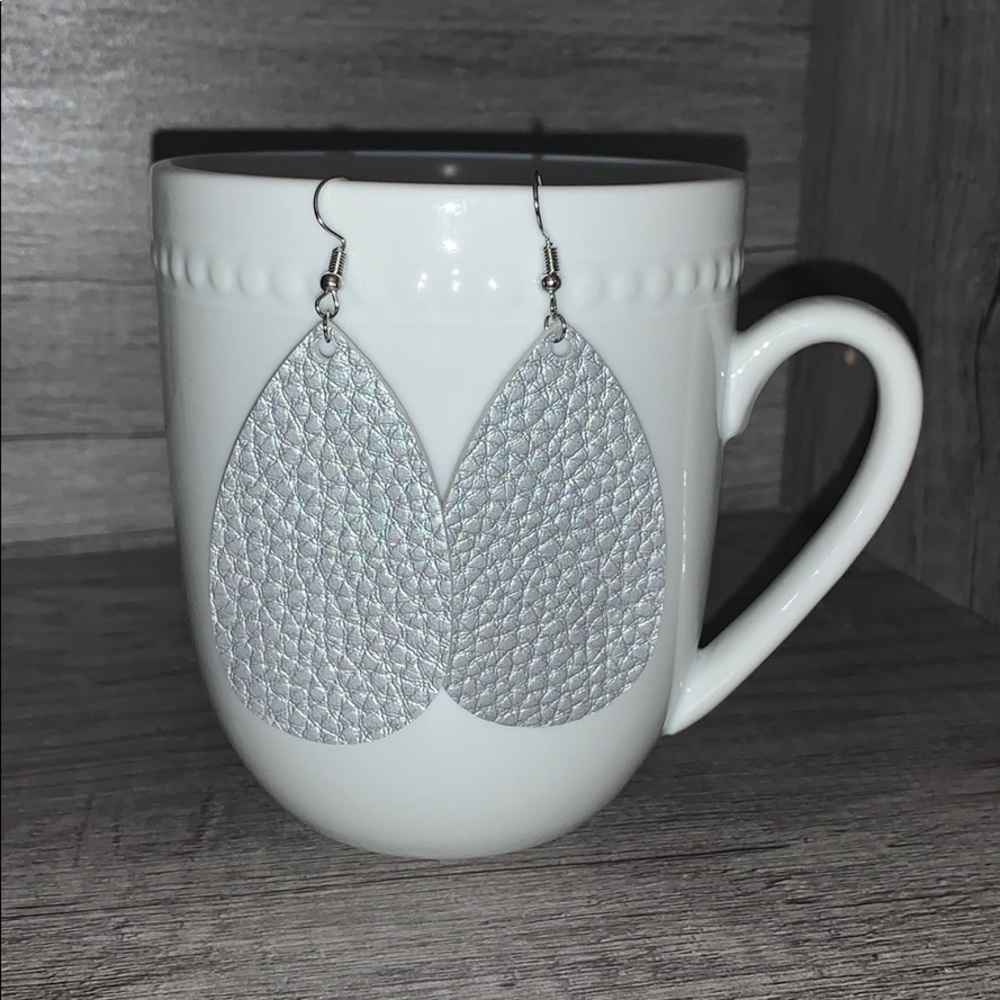 3/$15 Tear Drop Earrings